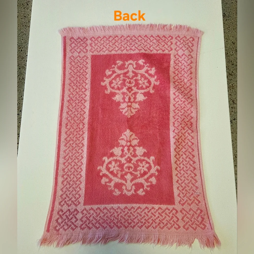Vintage Pink Hand Towels Set Of 3 Bathroom  Kitchen Excellent Condition